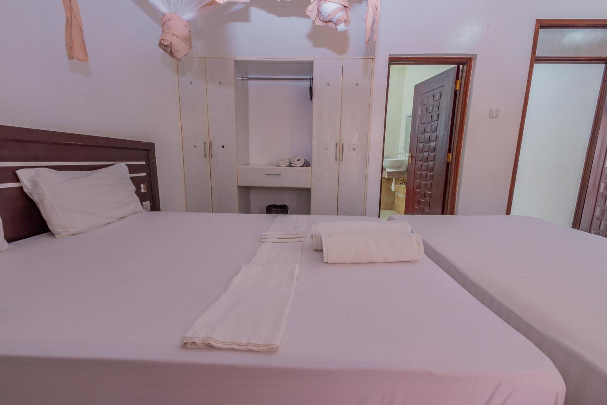 Leomilo Holidays Diani Beach Zimmer foto